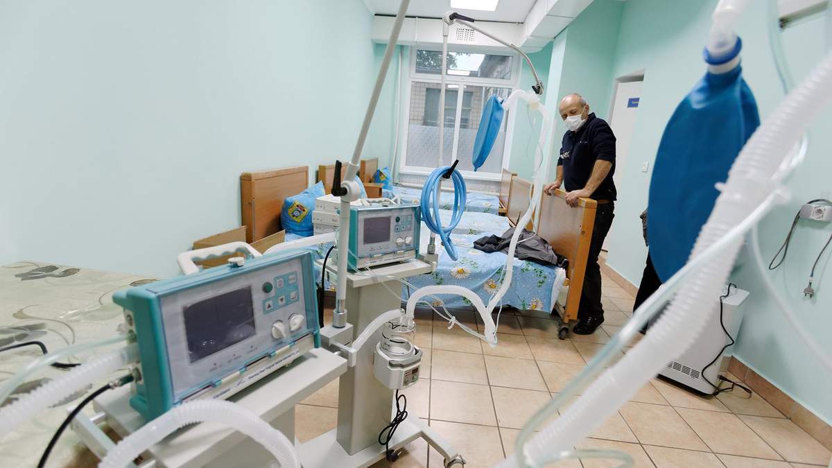 В Одесі критична завантаженість лікарень і брак персоналу В Одесі критична завантаженість лікарень і брак персоналу