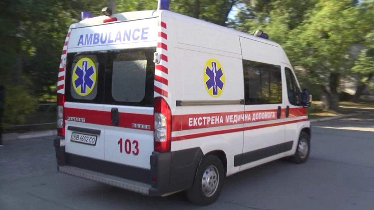 У Луцьку швидка не приїхала до хворого на коронавірус: деталі У Луцьку швидка не приїхала до хворого на коронавірус: деталі