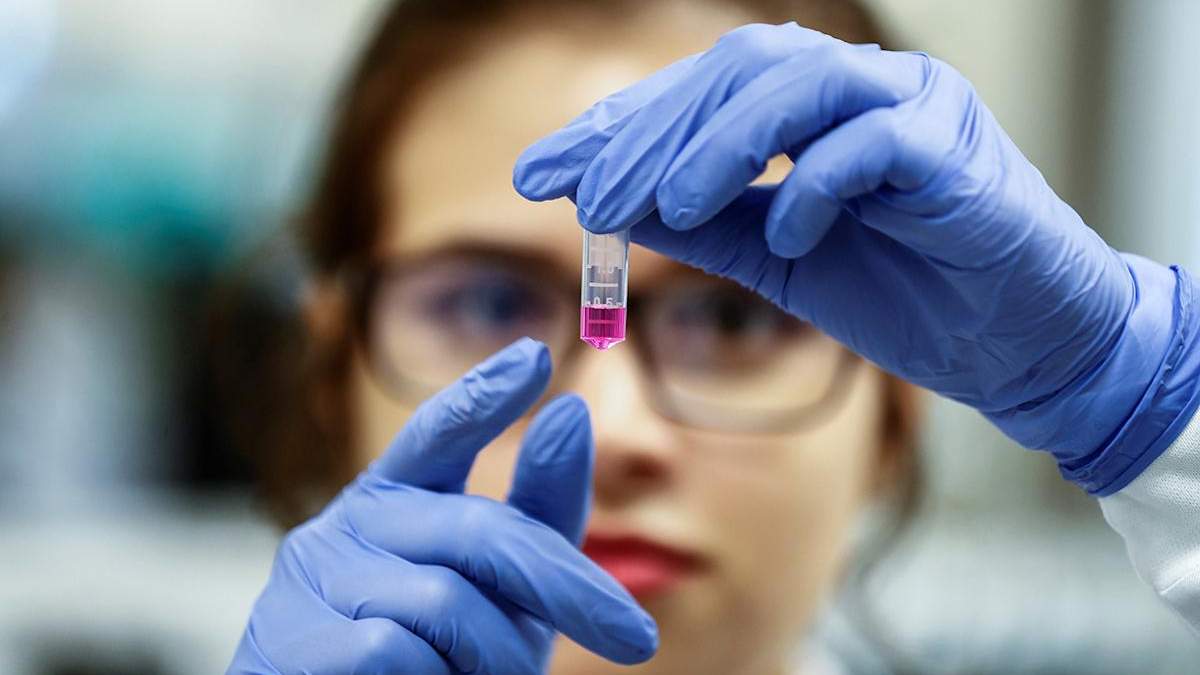 У Байдена запевняють, що вакцина буде діяти й на мутований коронавірус У Байдена запевняють, що вакцина буде діяти й на мутований коронавірус