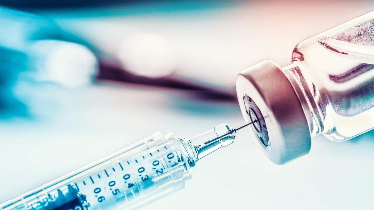 В Ізраїлі знову померла людина після вакцинації проти COVID-19 В Ізраїлі знову померла людина після вакцинації проти COVID-19