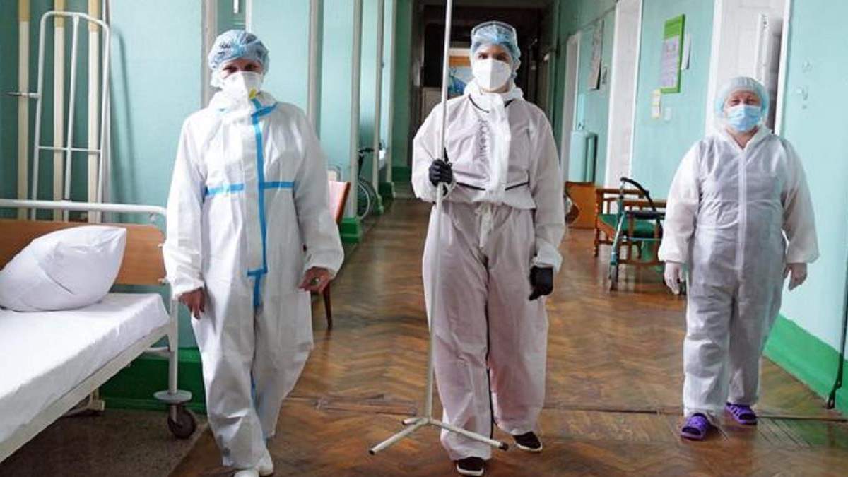 Коронавірус у ЗСУ: на Новий рік у лікарні опинилися 3 військових Коронавірус у ЗСУ: на Новий рік у лікарні опинилися 3 військових