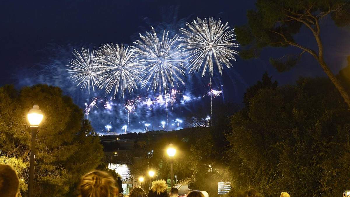 В Іспанії посилюють карантинні обмеження через новорічні святкування В Іспанії посилюють карантинні обмеження через новорічні святкування