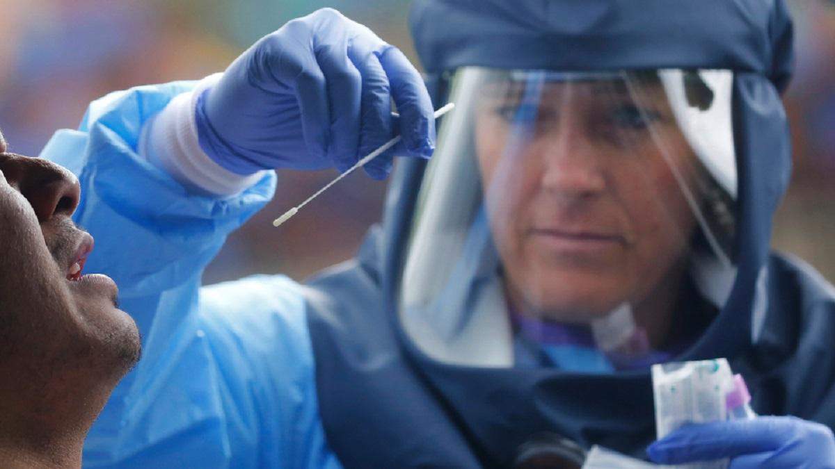 Деякі люди отримують задоволення під час тестування на COVID-19 Деякі люди отримують задоволення під час тестування на COVID-19