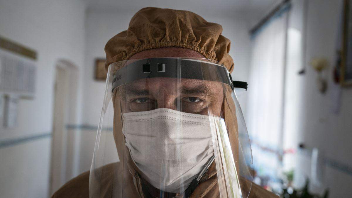 Родині загиблого лікаря Івана Венжиновича виплатять компенсацію Родині загиблого лікаря Івана Венжиновича виплатять компенсацію