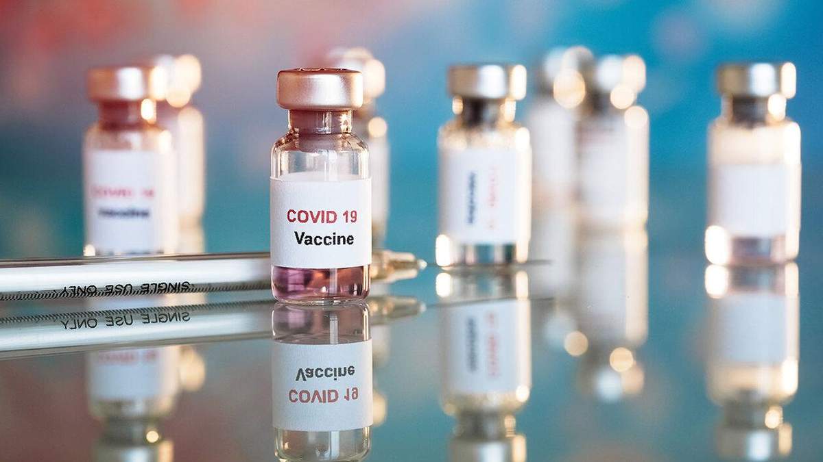 Не лише CoronaVac: Україна в лютому може отримати вакцини й від Pfizer або Moderna Не лише CoronaVac: Україна в лютому може отримати вакцини й від Pfizer або Moderna