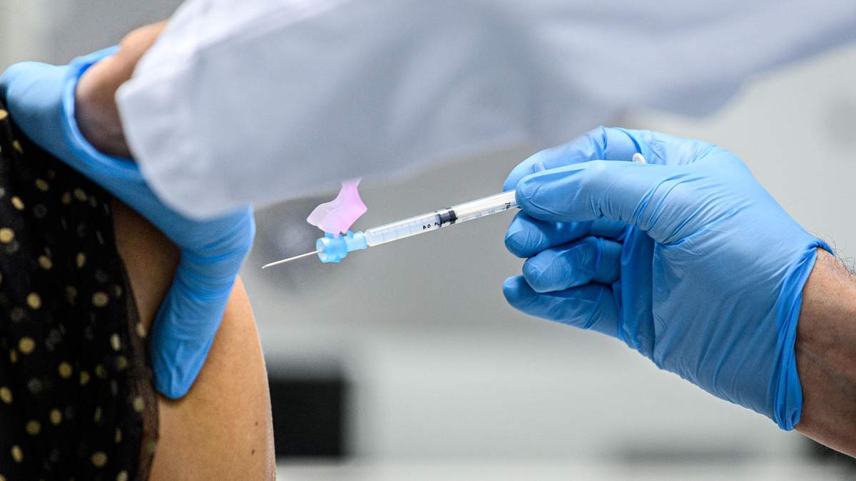 Смерть после вакцинации от COVID-19: объяснение экспертов Смерть после вакцинации от COVID-19: объяснение экспертов