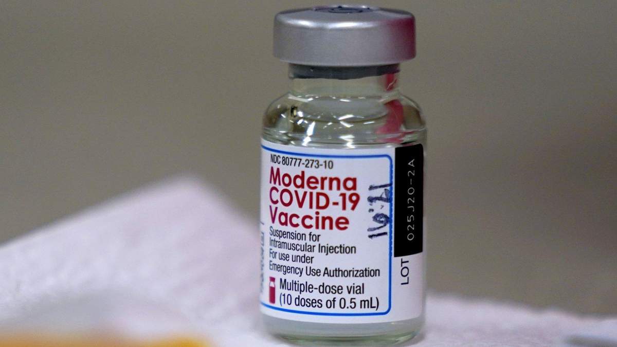 Вакцина від Moderna ефективна проти нових штамів коронавірусу Вакцина від Moderna ефективна проти нових штамів коронавірусу