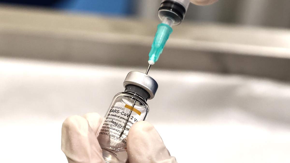 Sinovaс не повідомляє Україні про ефективність закупленої у неї вакцини Sinovaс не повідомляє Україні про ефективність закупленої у неї вакцини