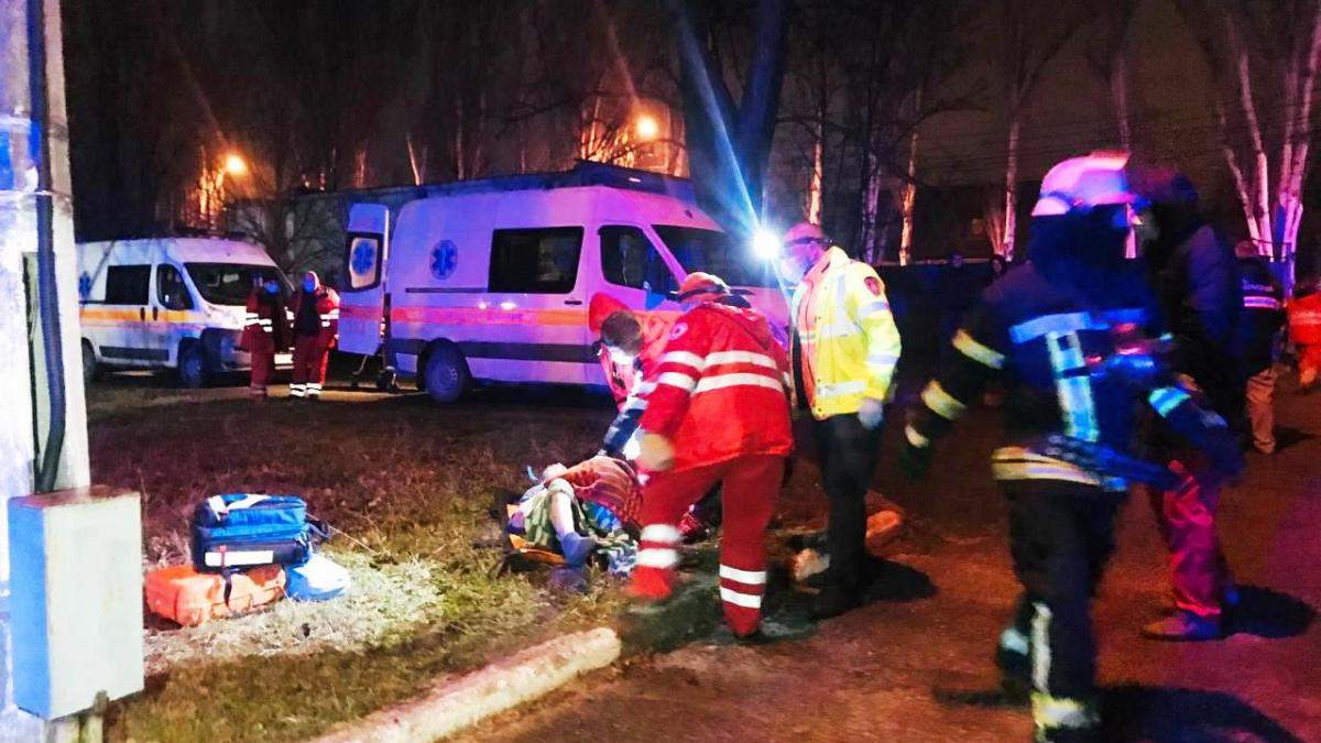 Пожежа в інфекційній лікарні Запоріжжя забрала життя 4 людей Пожежа в інфекційній лікарні Запоріжжя забрала життя 4 людей