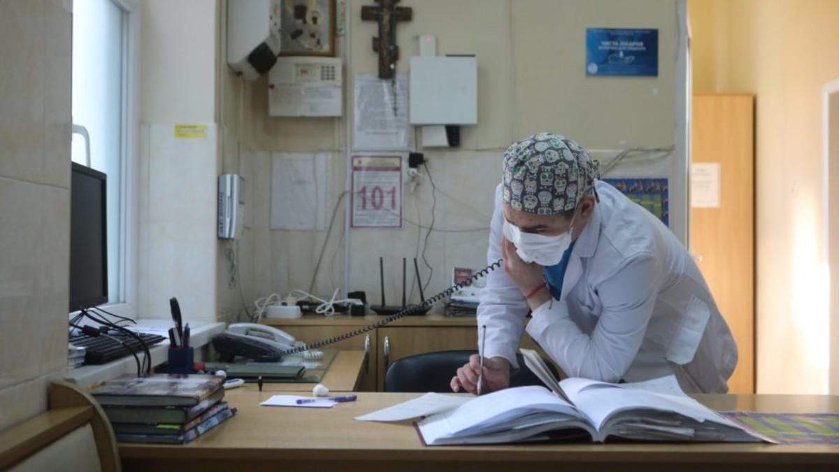 У Хмельницькій області різкий ріст захворюваності на COVID-19: вчора 0 випадків, сьогодні 429 У Хмельницькій області різкий ріст захворюваності на COVID-19: вчора 0 випадків, сьогодні 429