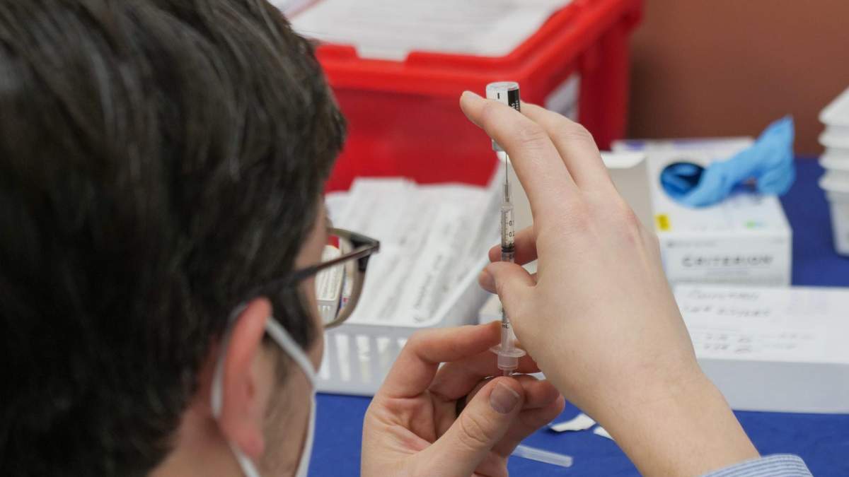 Японцы утилизируют миллиона доз вакцины Pfizer Японцы утилизируют миллиона доз вакцины Pfizer