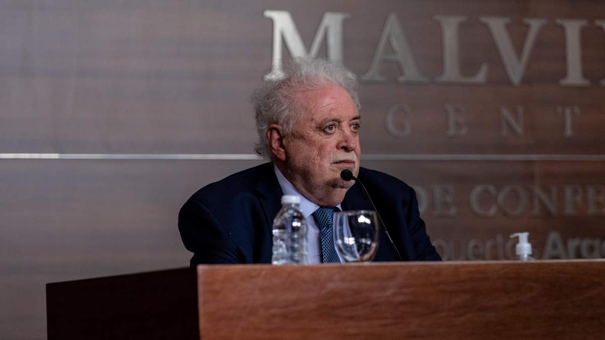 Глава МОЗ Аргентини подав у відставку після скандалу з вакцинацією Глава МОЗ Аргентини подав у відставку після скандалу з вакцинацією