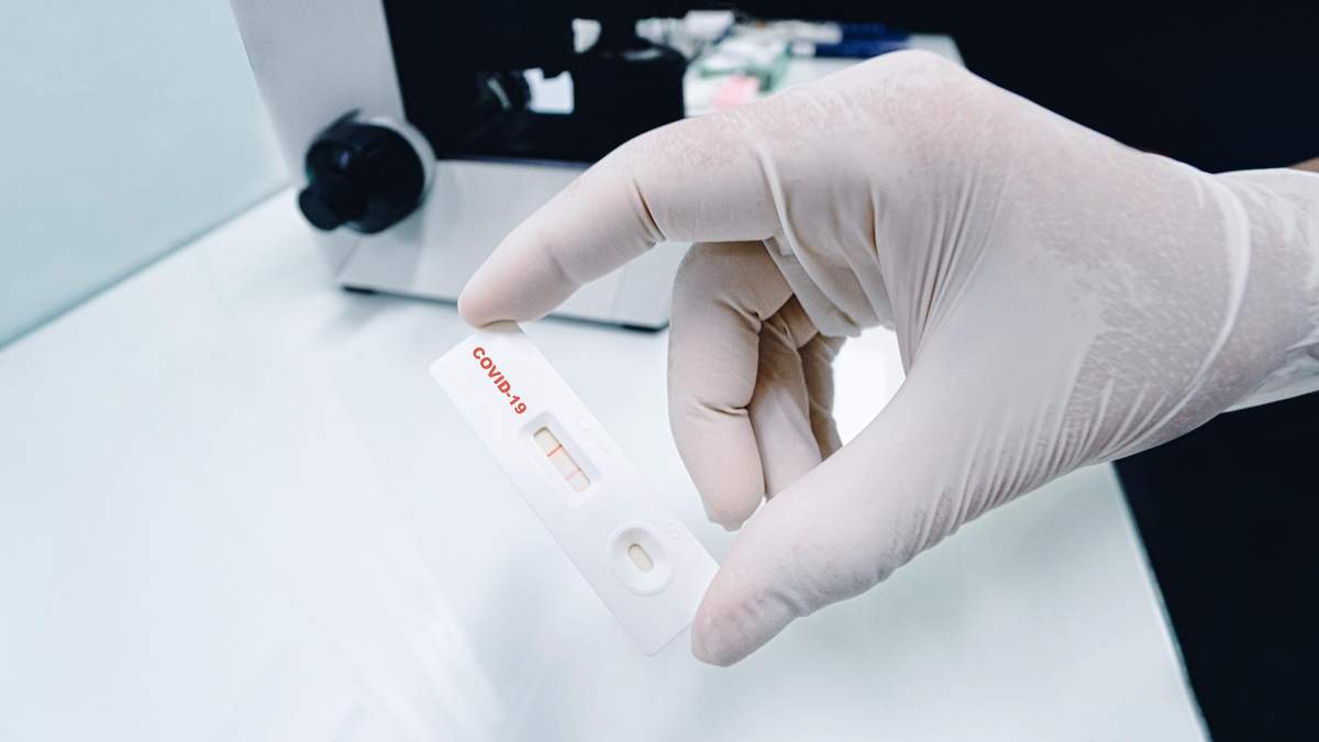 Исследователи разработали два новых быстрых диагностических теста на COVID-19 Исследователи разработали два новых быстрых диагностических теста на COVID-19