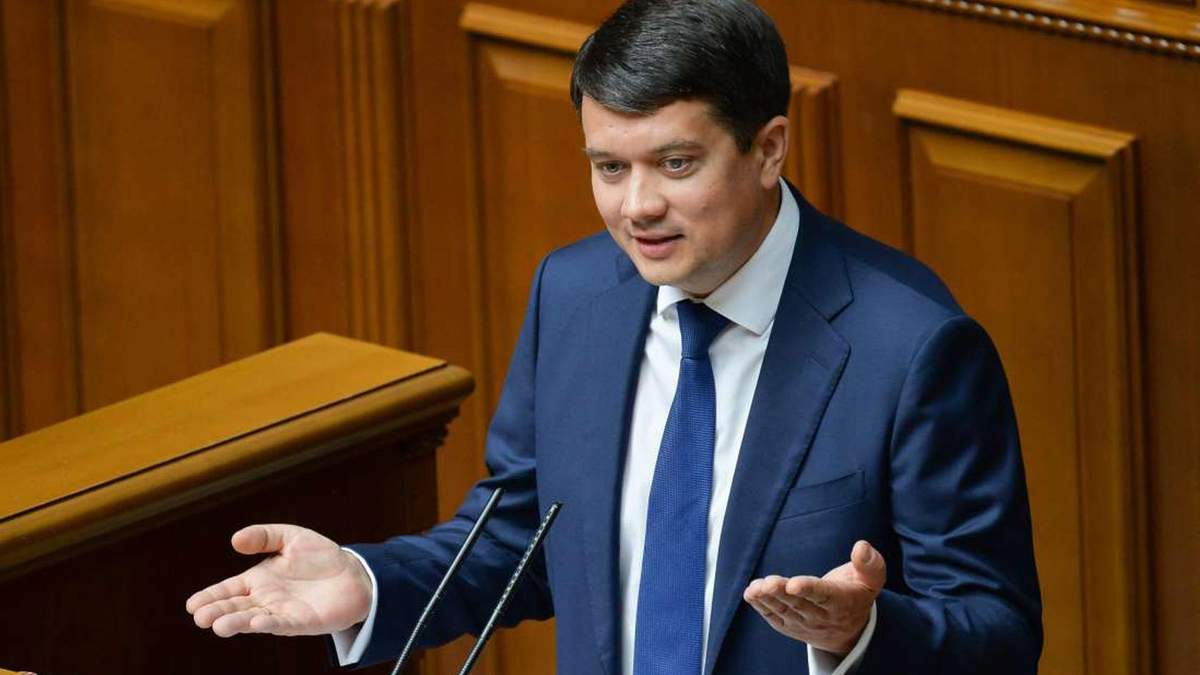 Разумков высказал мнение о вакцине CoviShield, которую привез Степанов Разумков высказал мнение о вакцине CoviShield, которую привез Степанов