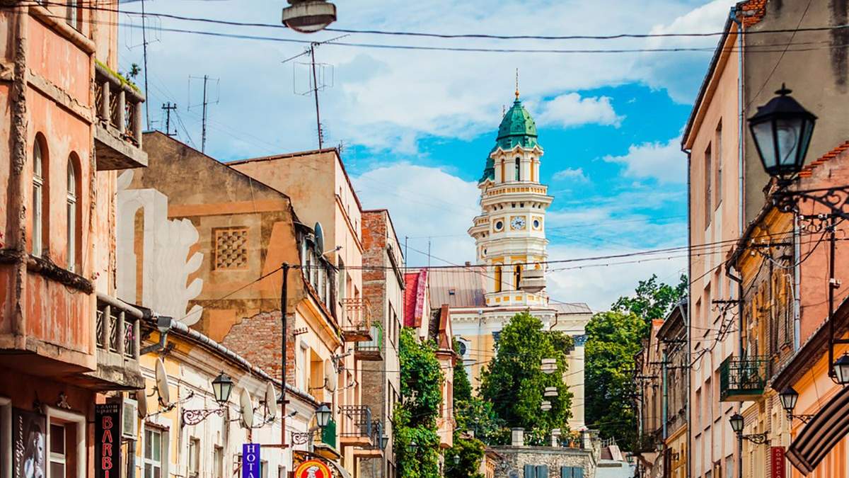 Закарпатье - в красной зоне: ограничения действуют с 8 марта 2021 Закарпатье - в красной зоне: ограничения действуют с 8 марта 2021