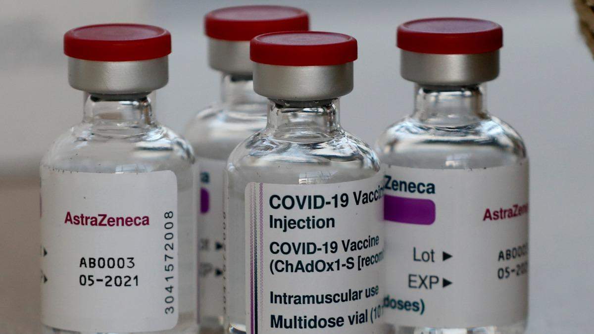 Смерть учителя после прививки AstraZeneca: Италия опровергла связь Смерть учителя после прививки AstraZeneca: Италия опровергла связь