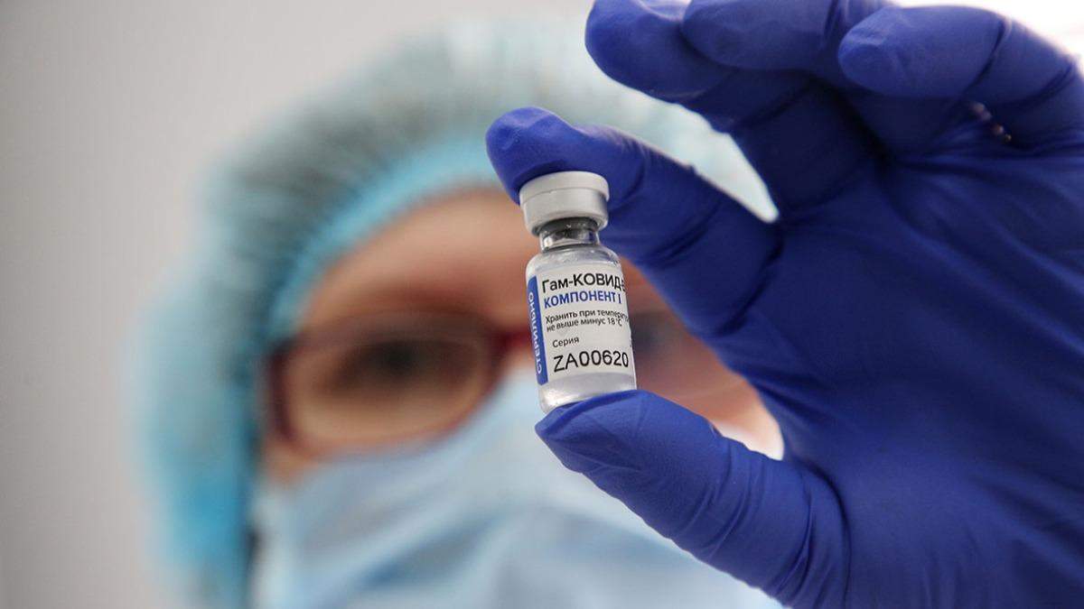 Німеччина просить ЄС зареєструвати російську вакцину від COVІD-19 Німеччина просить ЄС зареєструвати російську вакцину від COVІD-19