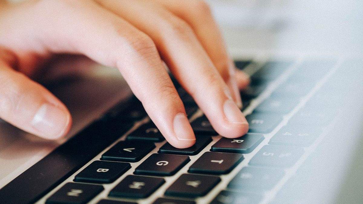 Дезінформація проти вакцинації: як виявити бота Дезінформація проти вакцинації: як виявити бота