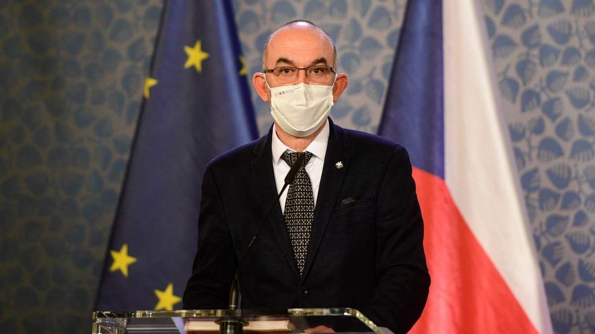 Очільника МОЗ Чехії Яна Блатни звільнили Очільника МОЗ Чехії Яна Блатни звільнили