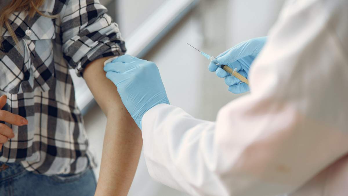 Вакцину Novavax будут испытывать на детях 7 – 11 лет в Индии