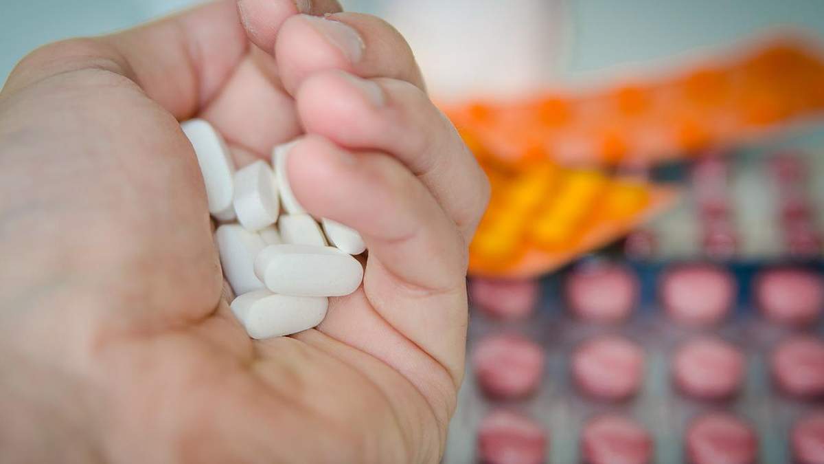 Украинцы и госбольницы массово покупают неэффективные лекарства: отчет последних лет