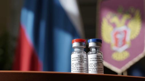 Секретные рецепты КГБ, не вызывающие доверия, – Арахамия о российской вакцине от COVID-19