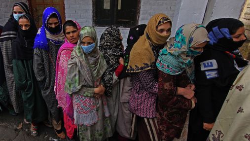 Причиною спалаху невідомої хвороби в Індії може бути ртуть у рисі: подробиці