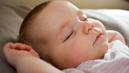 Як правильно вкладати дітей спати: поради науковців 