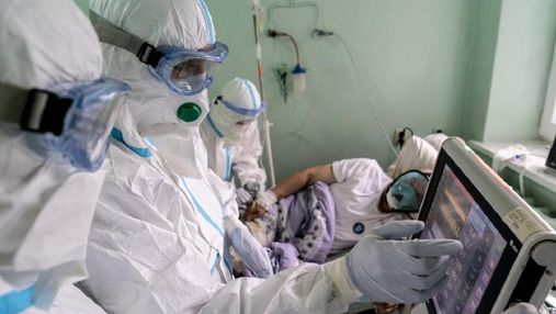 COVID-19: в Україні знову зросла смертність та кількість госпіталізованих