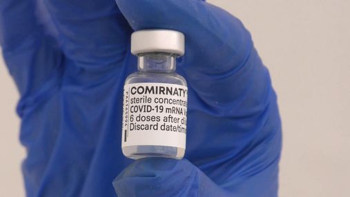 "Вакцины хватает, не хватает человеческого ресурса": ажиотаж из-за Pfizer – фото и видео