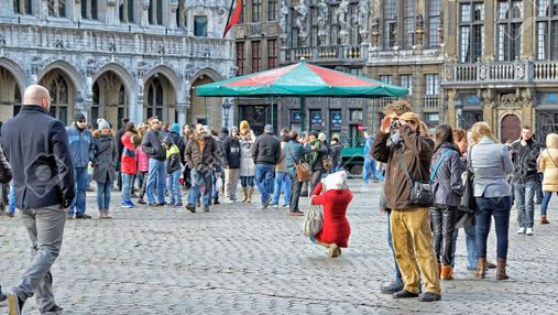 Навіть COVID-сертифікат не допоможе: Бельгія не впускатиме українських туристів