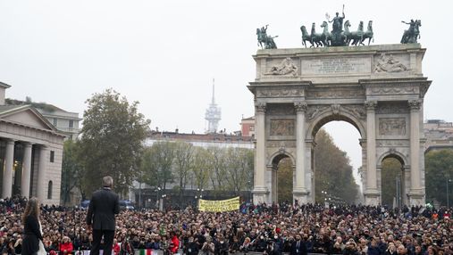 В Италии прошли многотысячные митинги против COVID-ограничений и "зеленых паспортов"