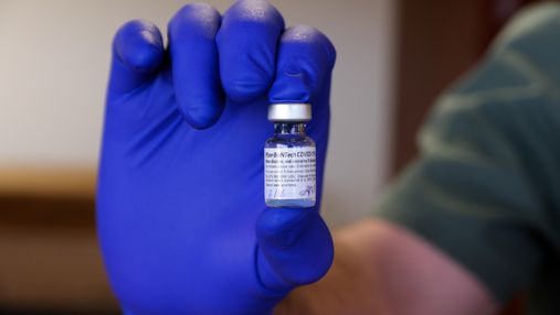 "Найгірший з усіх штамів": вакцинація може вберегти від Омікрону