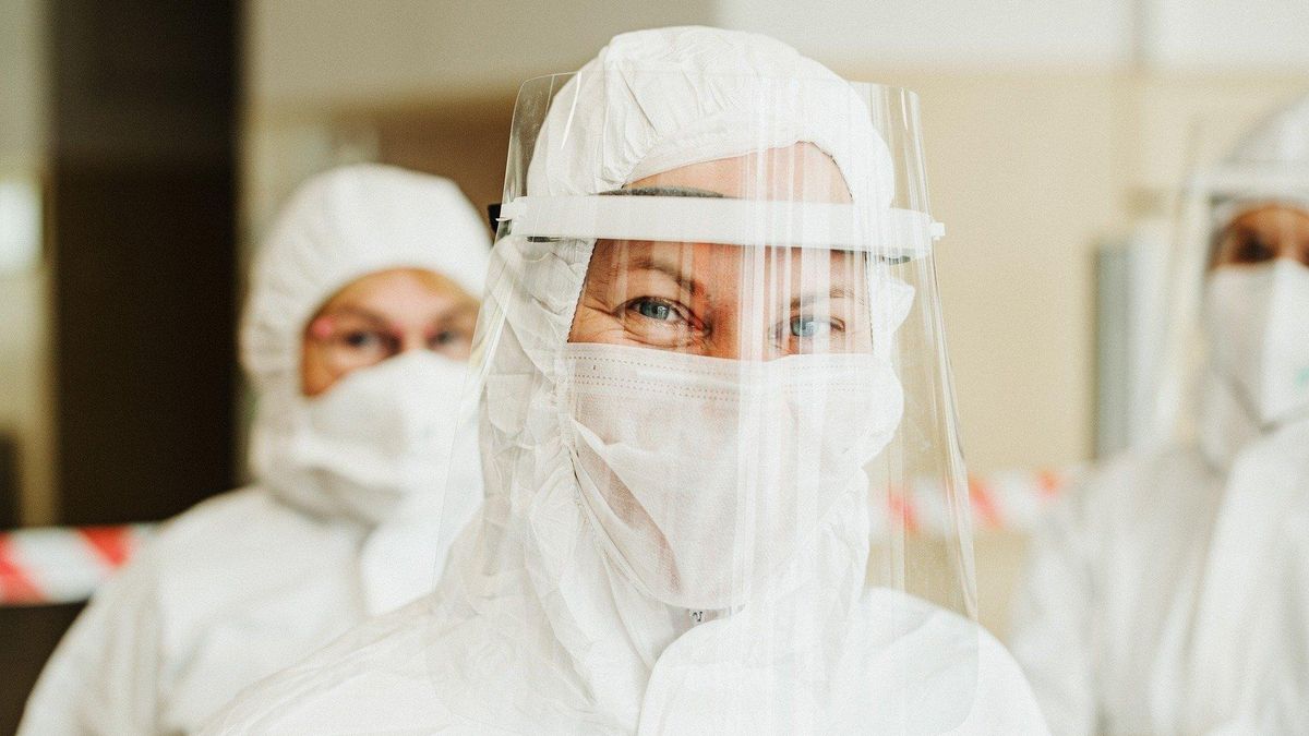 Заболеваемость снова высокая: почти 12 тысяч инфицированных COVID-19 Заболеваемость снова высокая: почти 12 тысяч инфицированных COVID-19