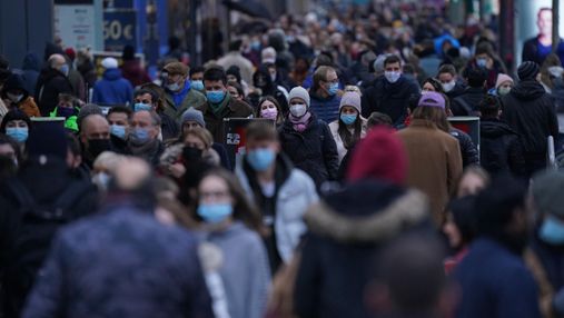 Пандемія Омікрону: в Китаї посилюють жорсткий карантин, а в Нідерландах відкривають бари