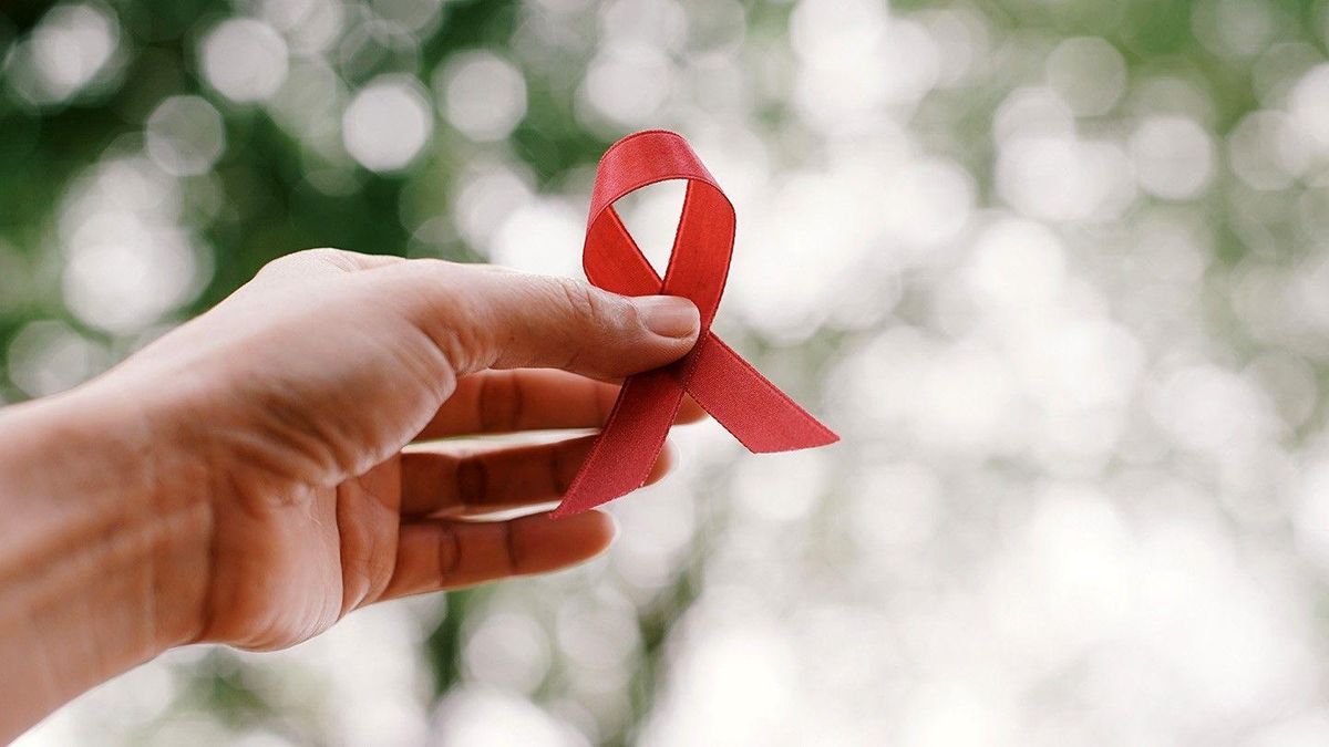 Перша жінка у світі вилікувалась від ВІЛ: що їй допомогло - Новини Здоров’я