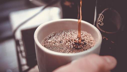 Употребление кофе на ночь не влияет на сон, но меняет структуру мозга: исследование