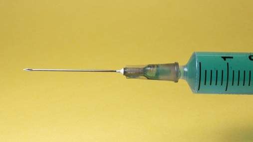 Скільки українців зробили бустерну дозу COVID-вакцини 