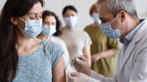 У Туреччині почали вакцинувати туристів від COVID-19: скільки це коштує 