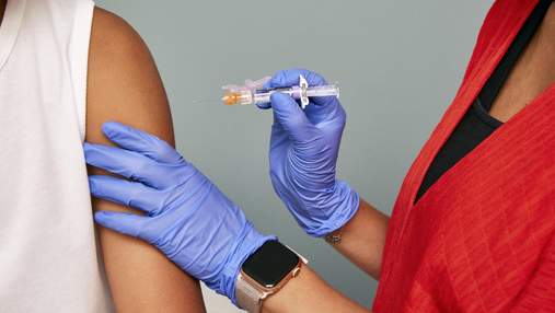 Почти половину населения мира вакцинировали от COVID-19, – ВОЗ